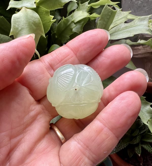 Jade bead