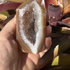 Agate cave